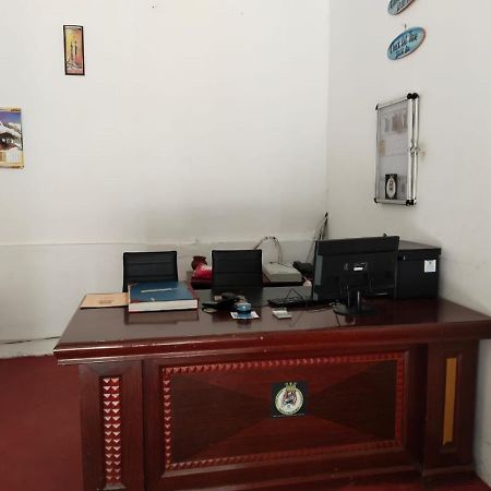 Flora Hills View Hotel Manali  Ngoại thất bức ảnh