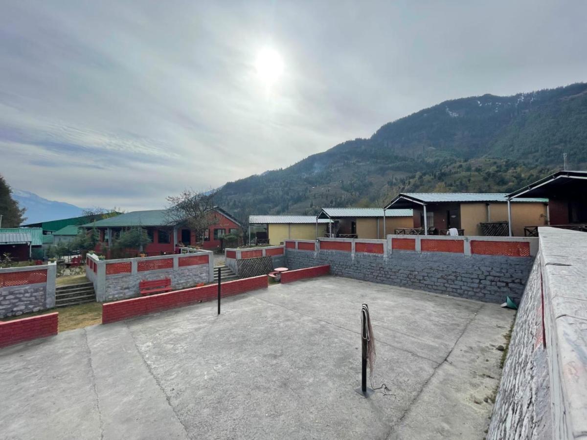 Flora Hills View Hotel Manali  Ngoại thất bức ảnh