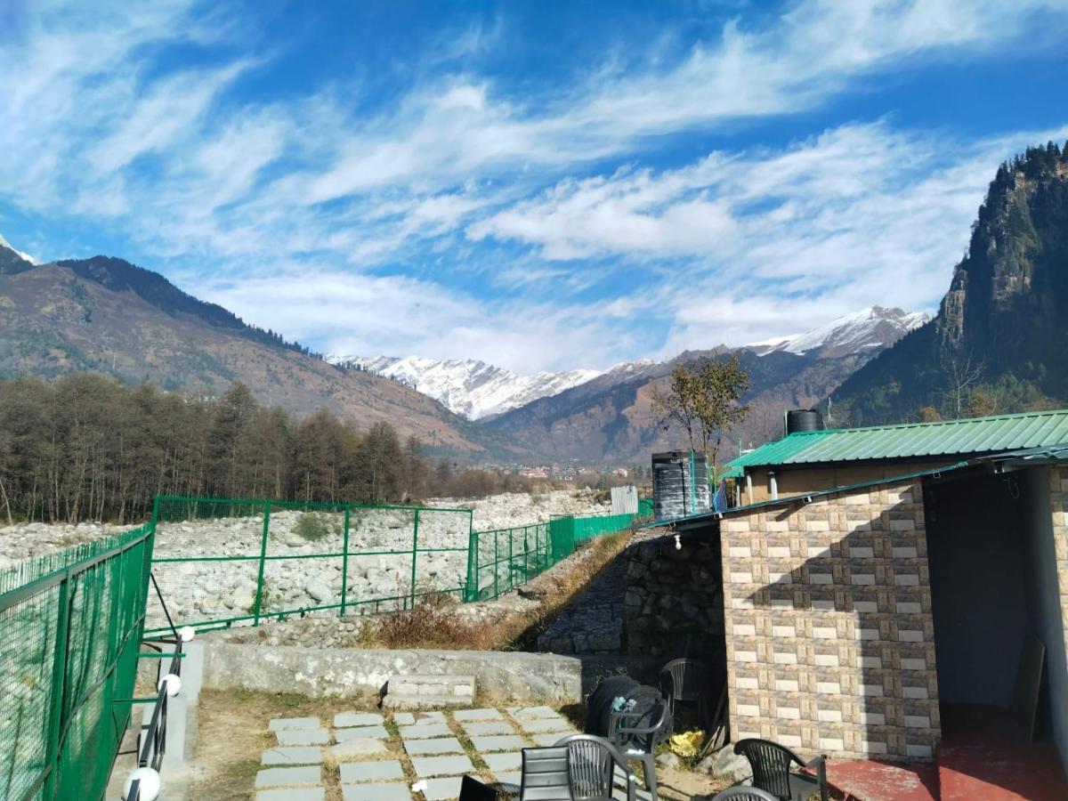 Flora Hills View Hotel Manali  Ngoại thất bức ảnh